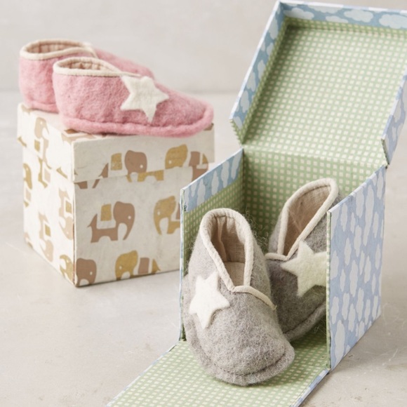 NIB Anthropologie Felted Baby Booties -Pink - Picture 2 of 4